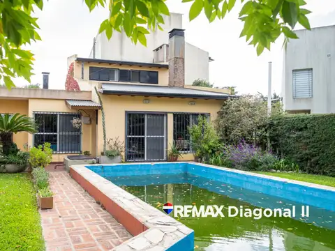 CASA EN VENTA EN VILLA DEL PLATA