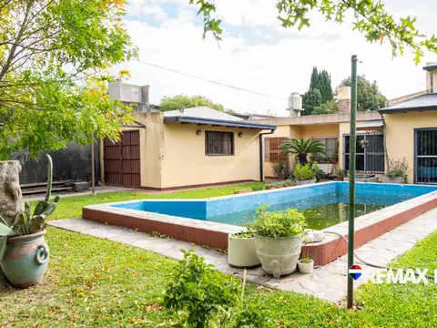 Calle 56 e/ 11 y 13 800