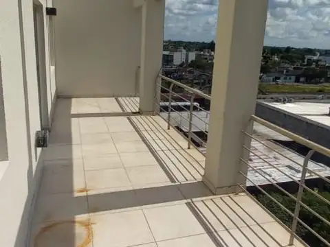 DIRECTORIO 100, Piso 4