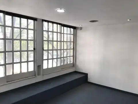 Oficina en Venta en Chacarita, USD 850.000