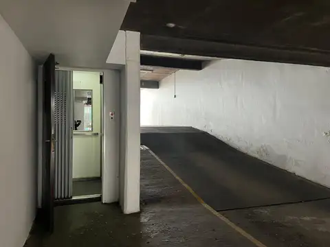Cochera a la venta en zona Céntrica.