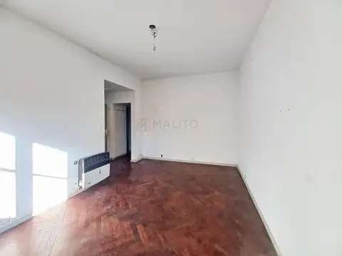 José Leon Suarez 145 , Piso 1