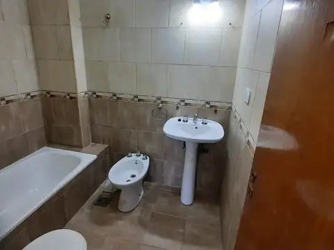 Pellegrini 900, Piso 5