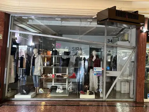 Venta local comercial - FLORES