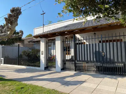 Casa 4 habitaciones - Calle 39-7y8