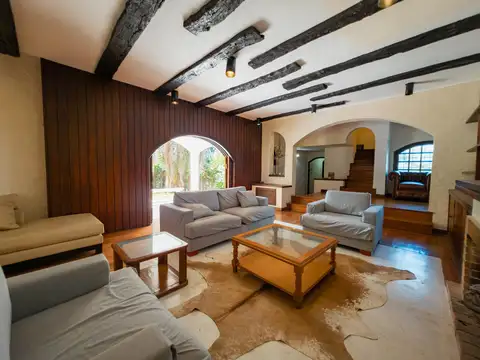 Casa en Venta en Villa Elisa, USD 380.000