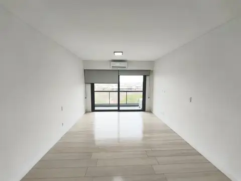 Departamento en Alquiler en Remedios de Escalada, $ 700.000
