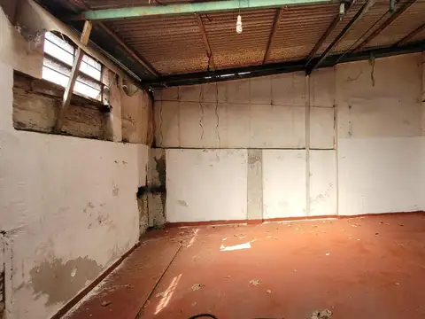 En venta, Vivienda 3 amb con patio y terraza con Galpón de 130m2   - Villa martelli