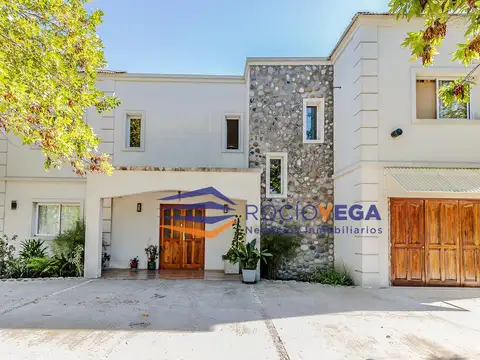 Casa en Alquiler en El Nacional Club De Campo, USD 1.700