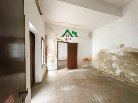 Local comercial en venta con galpón, departamento y oficina en barrio General Paz CON FINANCIACION