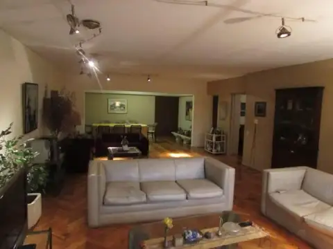Departamento en Venta de 5 ambientes