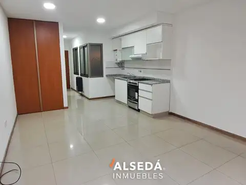 Departamento monoambiente amplio - Martin