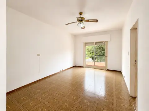 Departamento en Alquiler en Loma Hermosa, $ 700.000