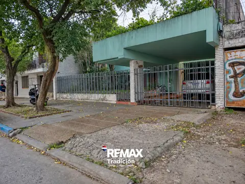 Casa de 12 ambientes en Venta Pleno Centro de Rcia