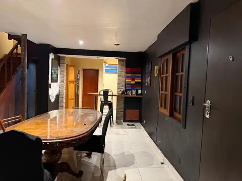 Depto Tipo Casa en Venta de 4 ambientes