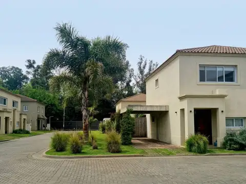 CASA EN VENTA EN SARAVI VILLAGE - DUPLEX 4 AMB.