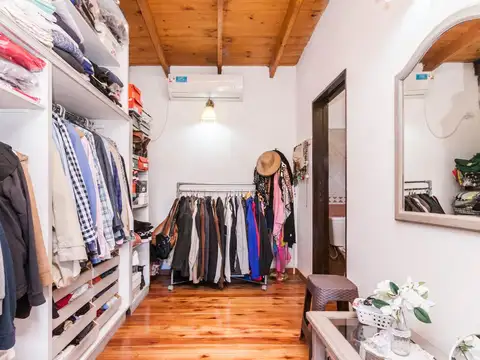 Casa 6 ambientes con 3 baños