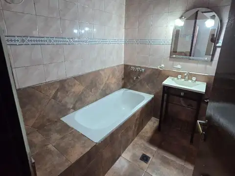 Departamento en Alquiler en Lomas De Zamora, $ 550.000