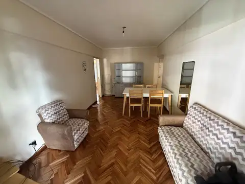 Juan Bautista Alberdi 1400, Piso 2