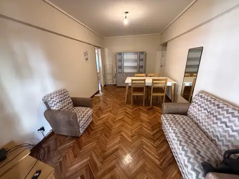 Departamento en venta 3 ambientes en Olivos Vias/Maipu