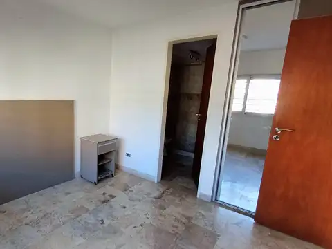 Departamento 2 ambientes en alquiler en Moron Sur