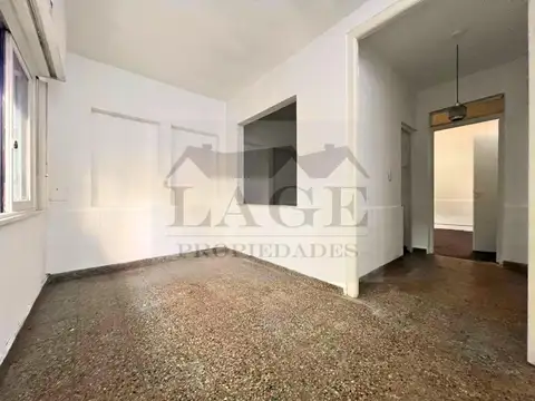 Depto Tipo Casa en Venta 60 años