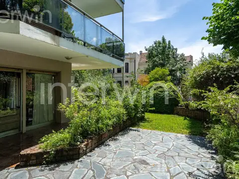 Departamento tipo Casa en Venta - 5 amb. -  Jardín - Cochera- Baulera - Belgrano - Belgrano R.