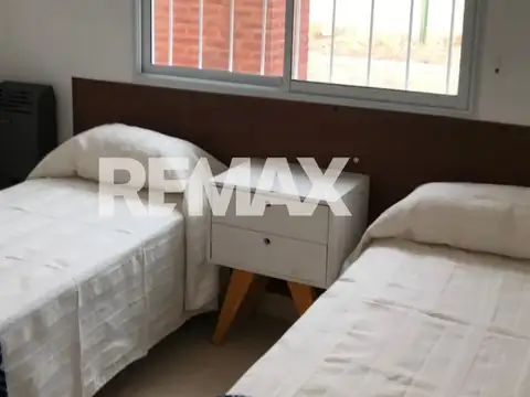 COMPLEJO DE DPTOS EN ALQUILER TEMPORARIO – AÑELO