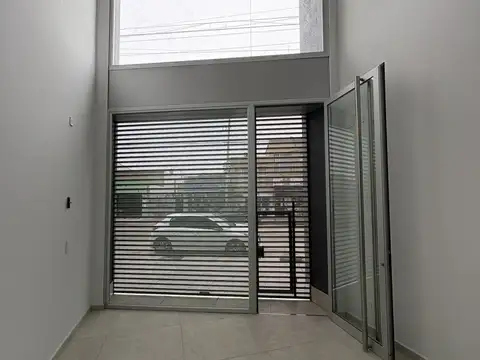 ¡Oportunidad Única! Local a Estrenar en Edificio El Mirador.