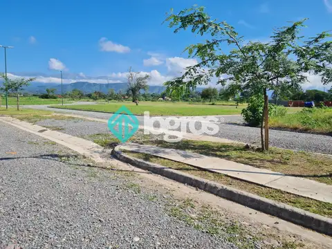 Terreno en Venta 27  mts Frente
