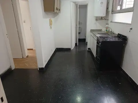 España 1147 , Piso 8