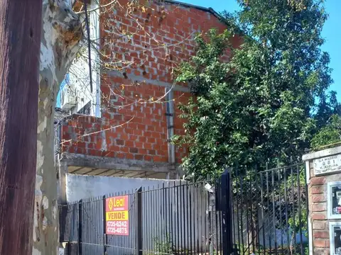 Lamadrid 881