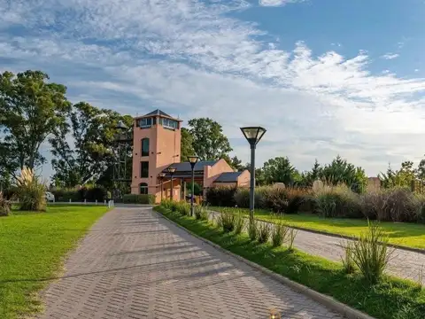 Terreno en venta - 1.800Mts2 - Club de Campo El Mirador
