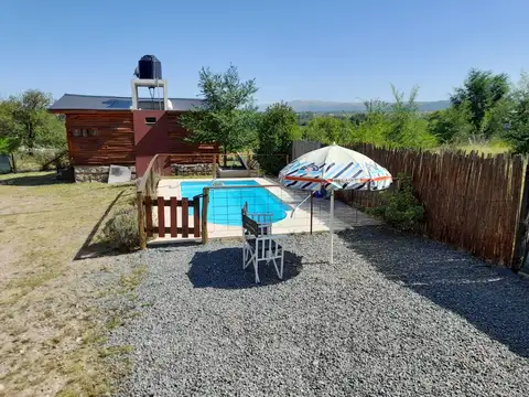 Casa 4 ambientes con 2 baños