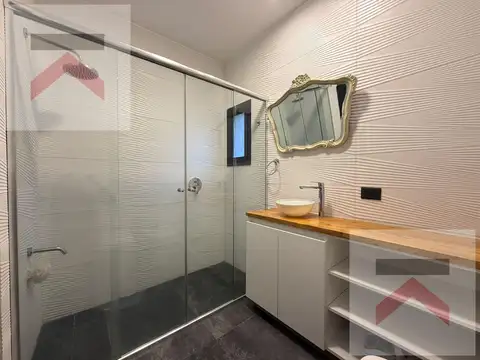 Casa en Alquiler de 4 dormitorios