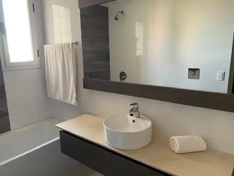 Departamento 2 ambientes con 2 baños