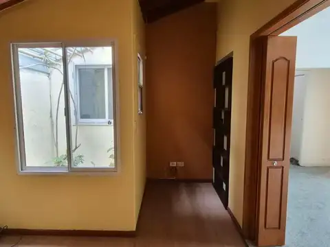 Depto Tipo Casa 4 ambientes con 1 baño