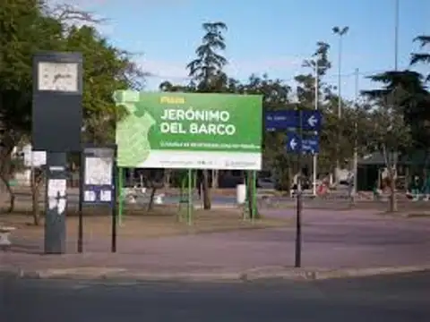 Terreno en Venta en Alto Alberdi, USD 440.000