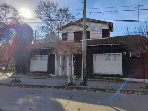 VENTA LOTE  en ESQUINA -  MORON  CENTRO norte-  IDEAL EMPRENDIMIENTO habitaciona