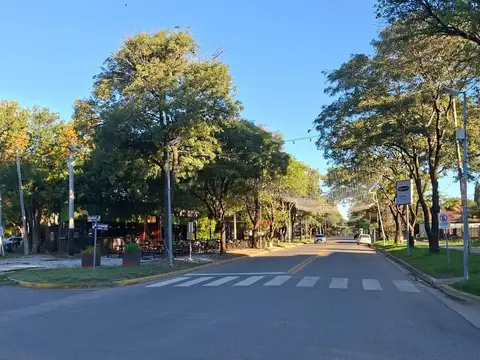 TERRENO COMERCIAL EN ALQUILER - ZONA ESTRATEGICA FUNES