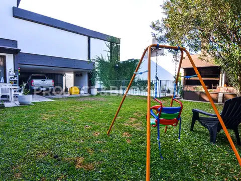 Casa en Venta al Oeste