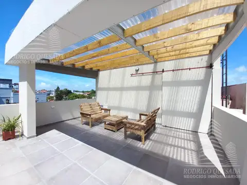 Excelente departamento 2 ambientes c/ excelente terraza exclusiva, Sarmiento y Newbery 