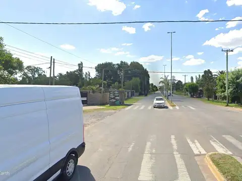 544 y Avenida de Tomaso