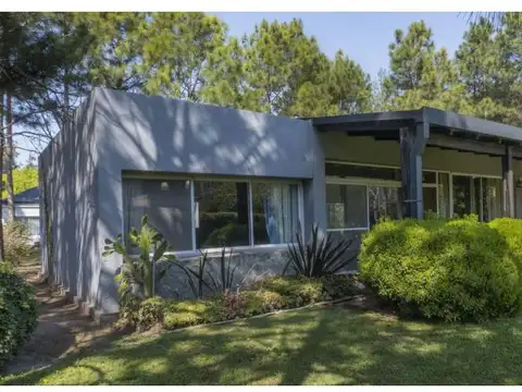 Casa en Venta con 1 cochera