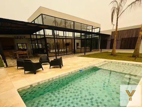 Casa en Venta - 5 Dormitorios 5 Baños - 1000mts2 - San Cosme, Corrientes