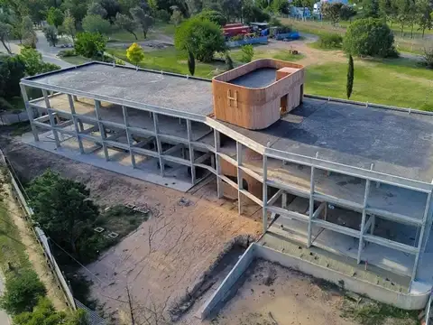 Avenida Padre Luchesse 2500