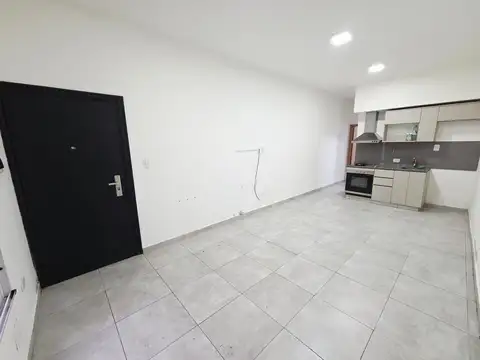 Departamento en Alquiler en Villa Luzuriaga, $ 580.000