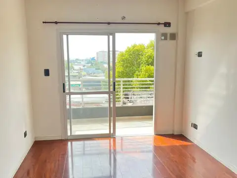 GRANADEROS 300, Piso 5