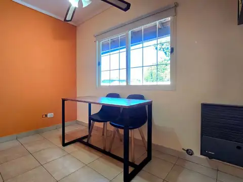 CASA TRIPLEX 5 AMBIENTES PATIO PARRILLA COCHERA