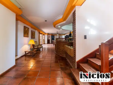 Hotel en Venta en La Lucila del Mar, USD 850.000